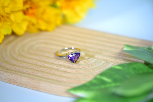 Triangle Amethyst Silver Ring